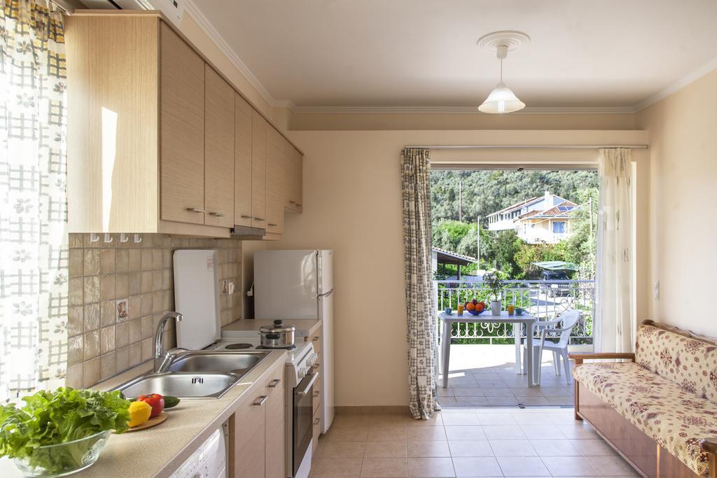 Apolpaina L Apartments Экстерьер фото
